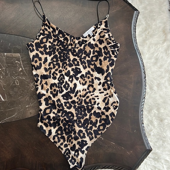Leopard Bodysuit - Picture 1 of 2